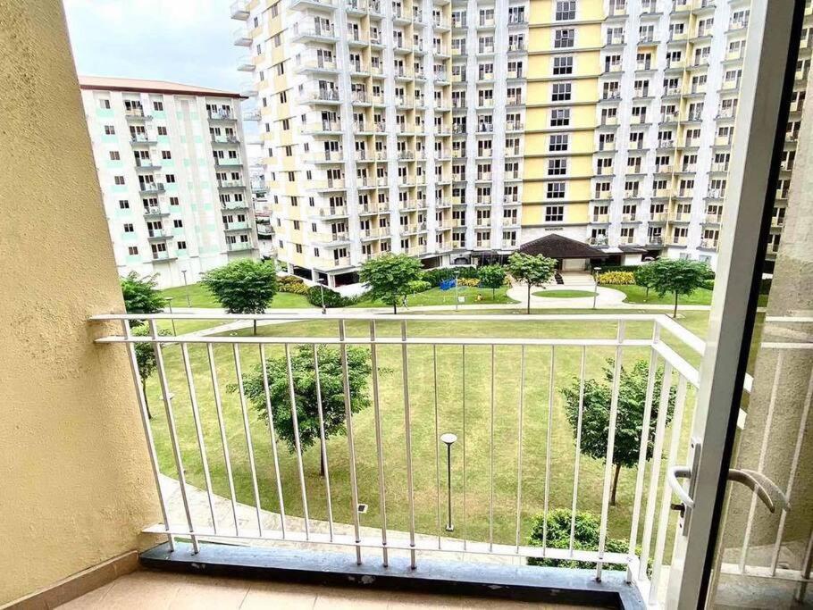 Field Residences Paranaque City Exteriér fotografie